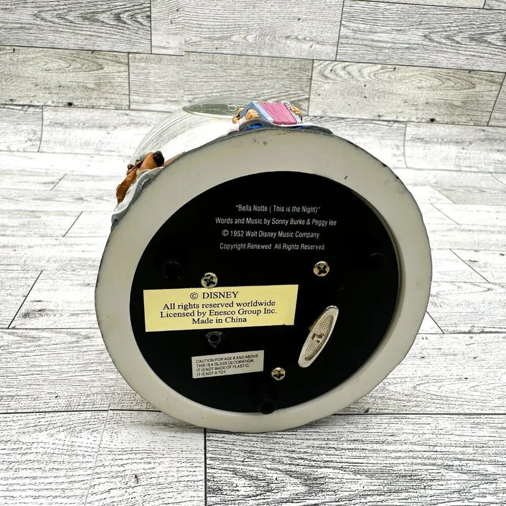 Disney Lady and the Tramp Snow Globe, plays "Bella Notte (This is the Night)" - Picture 8 of 8